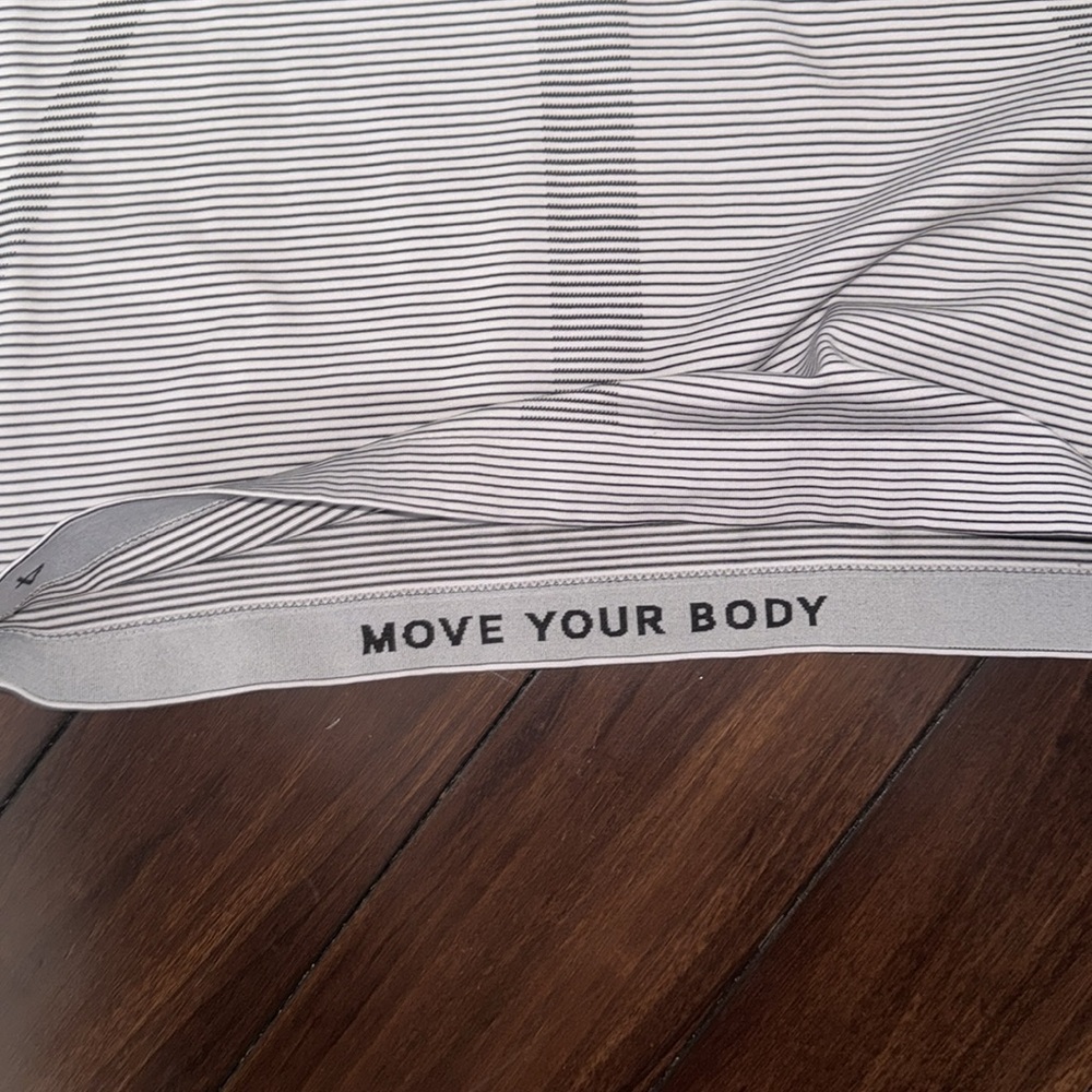 lululemon swiftly tech long sleeve 2.0 - Picture 6 of 6